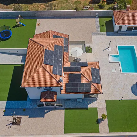 Villa Sandra *